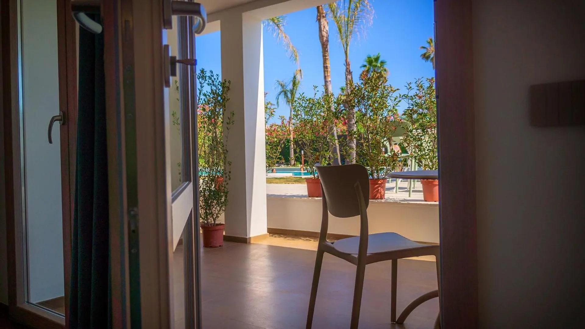 ארבאטקס Palm Beach Resort